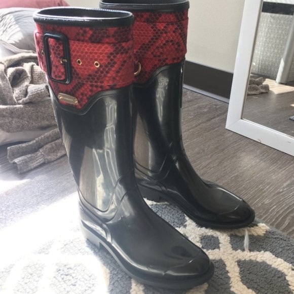 Brand New Burberry Rain boots - Picture 1 of 5